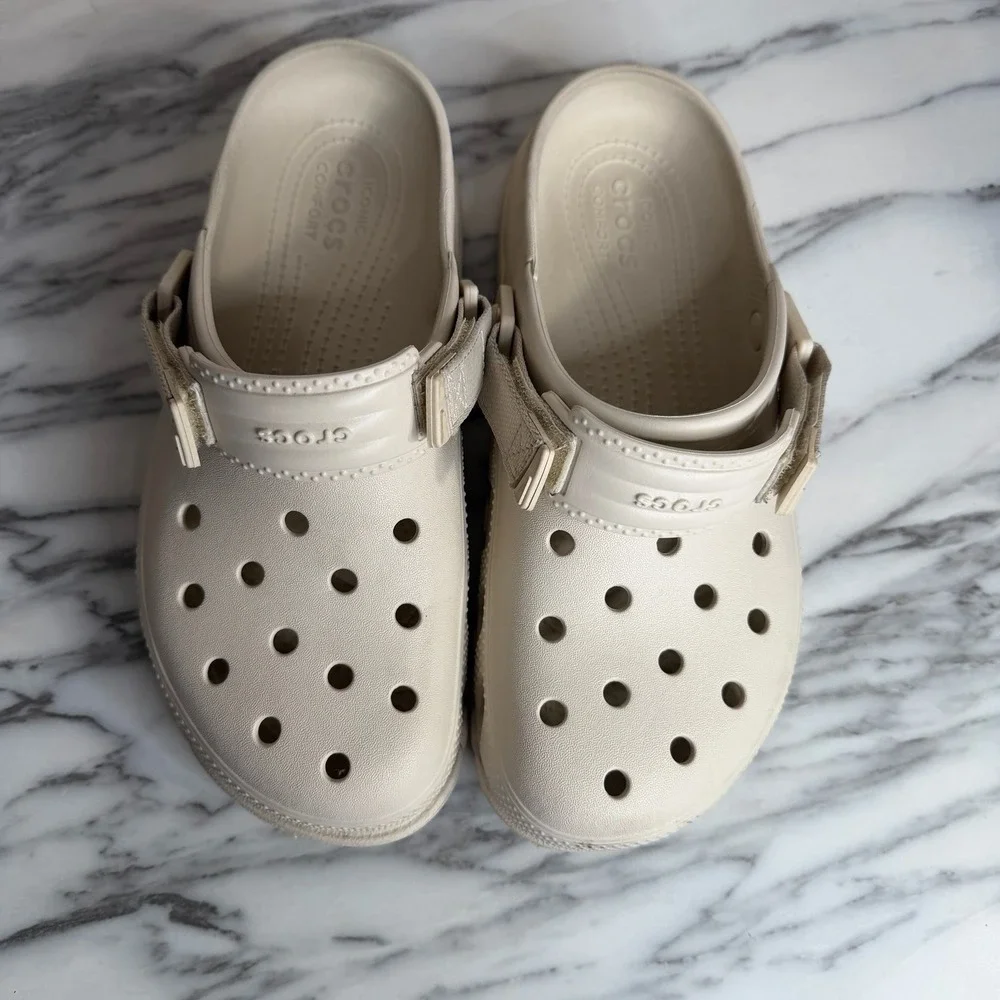Crocs Duet Max II Clog Adjustable Straps Sandals Stucco Tan Men's 7 Women's 9